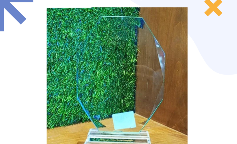 Glass Shield Bubble Cut – Unique Customizable Glass Award for Distinctive Recognition