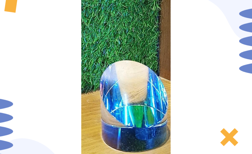 Glass Shield Table Award – Premium Glass Trophy for Elegant Desk Display and Recognition