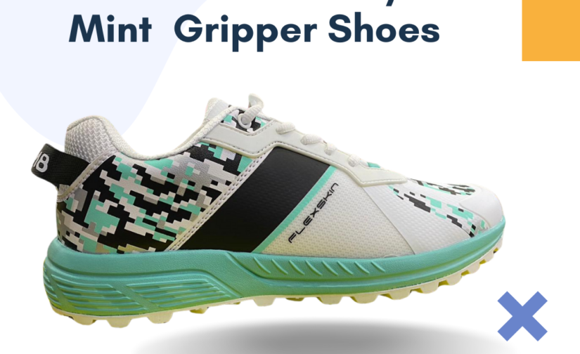 Solm8 S6 Black/Mint Gripper Shoes – Non-Marking Sports Shoes for Optimal Performance
