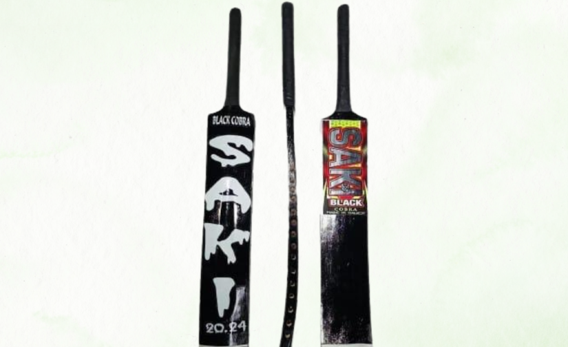 Saki Black Cobra Cricket Bat – High-Performance Willow for Power and Precision